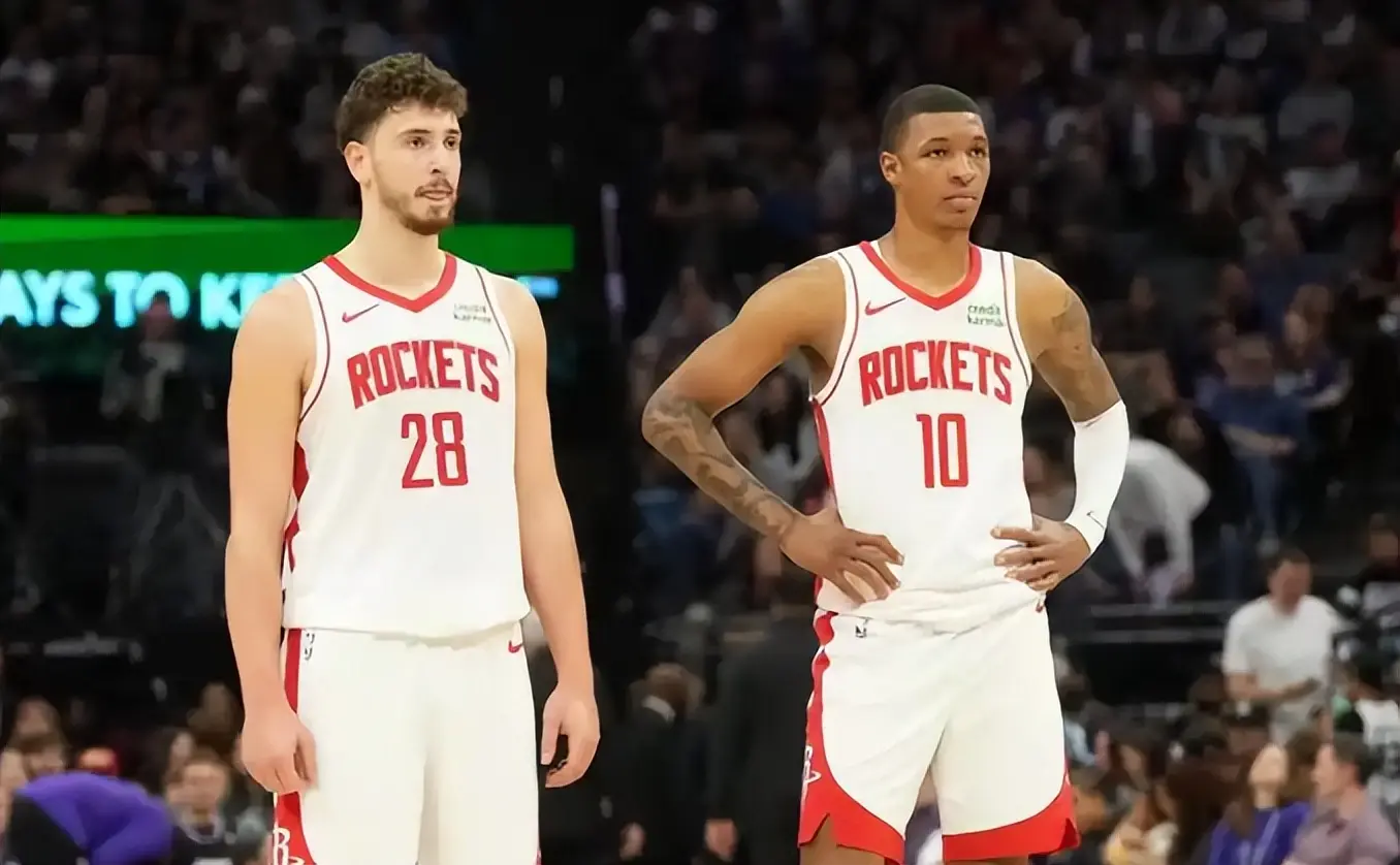 约基奇等顶, 赛季因膝伤, 球队内部也