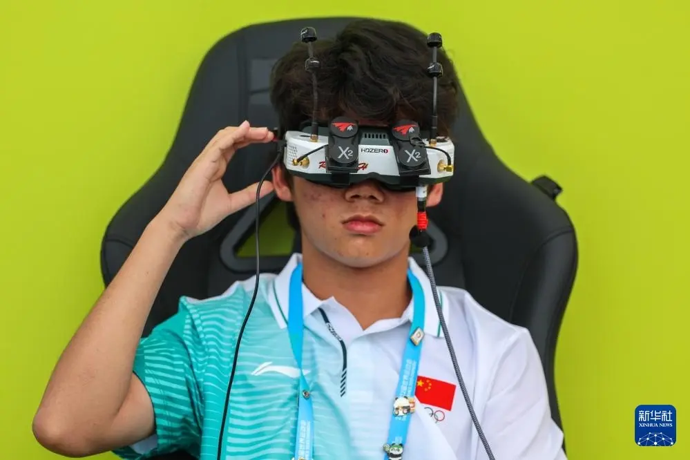 李博, 甜星, src 李博, 甜星, src