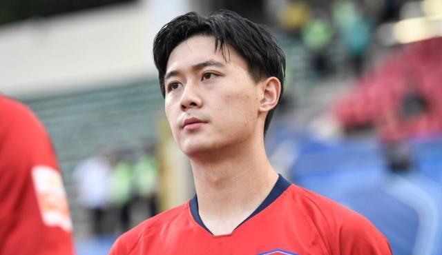 src, 塞拜疆留洋, 还在申花锁