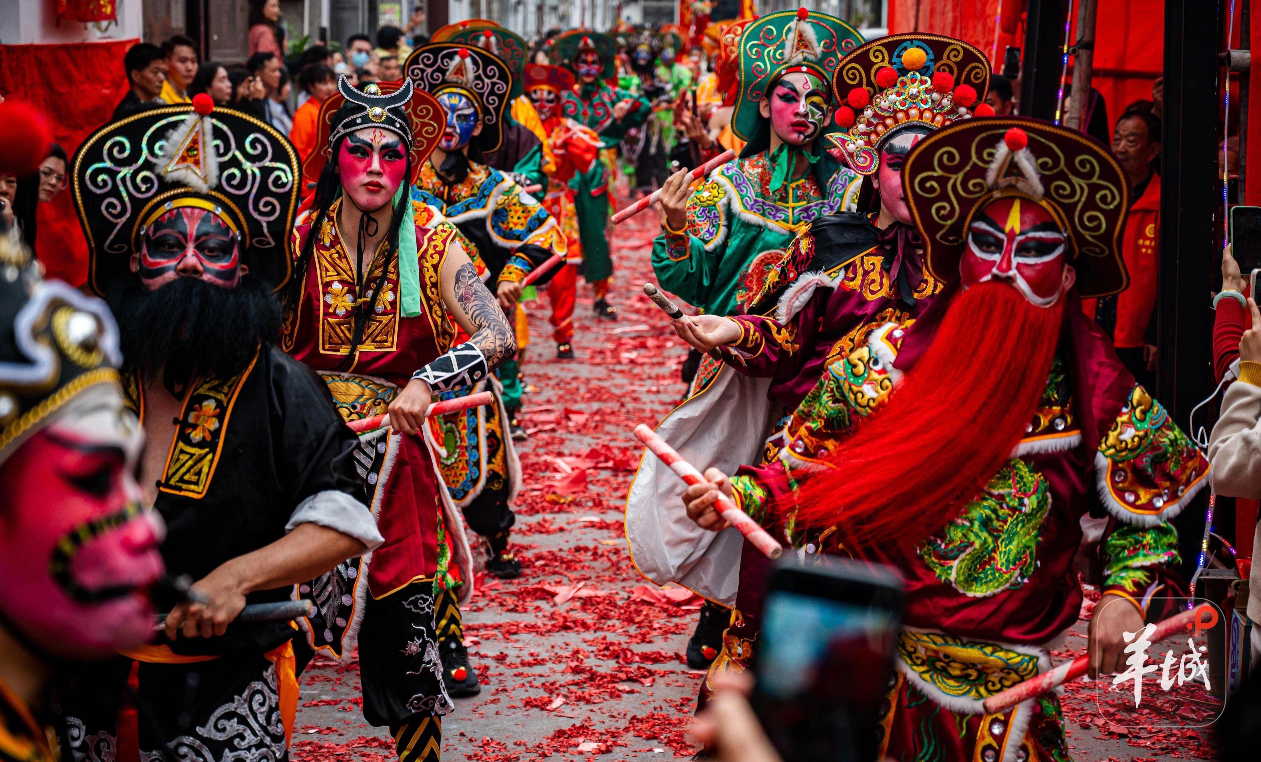 文丨许志鹏, 英歌舞