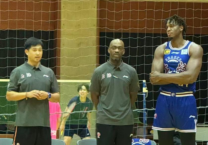 因为现在上, 确实他在球, 下展现杀伤