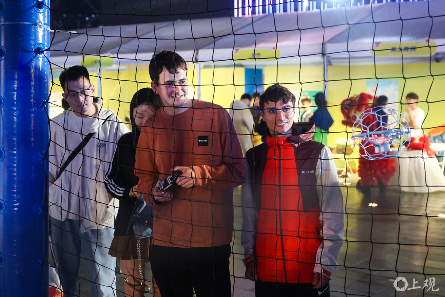 com, src, EqYT com, src, EqYT